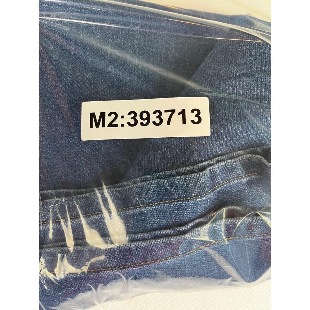 Mens Blue Wrangler NWT size 46 inseam 32 flex Denium - Picture 2 of 10
